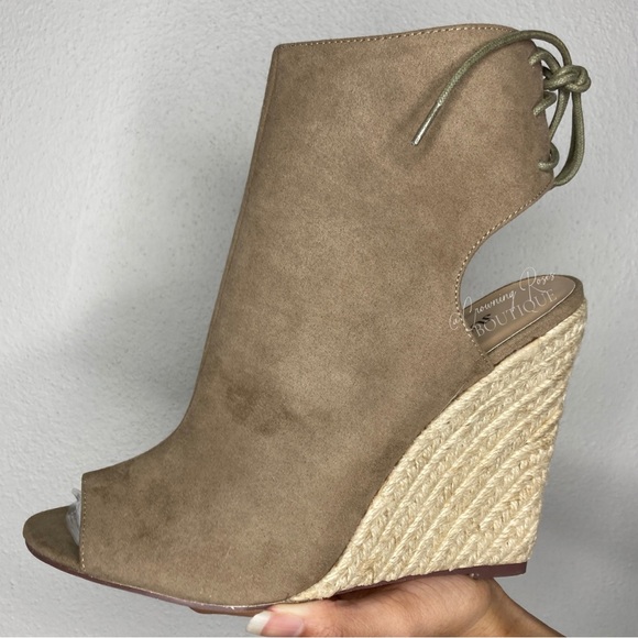 NWT Size 8.5 JustFab Taupe Suede Jacklin Peep Toe Open Heel Lace Up Wedge Sandal - Picture 3 of 10